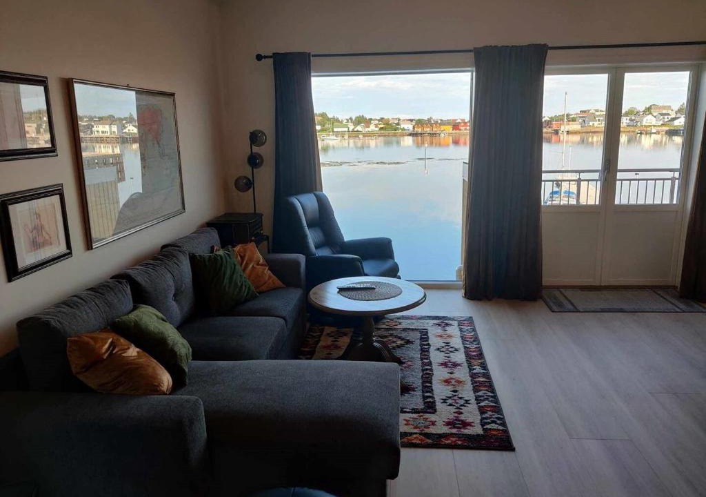 Ballstad House | New waterfront fisherman's cabin