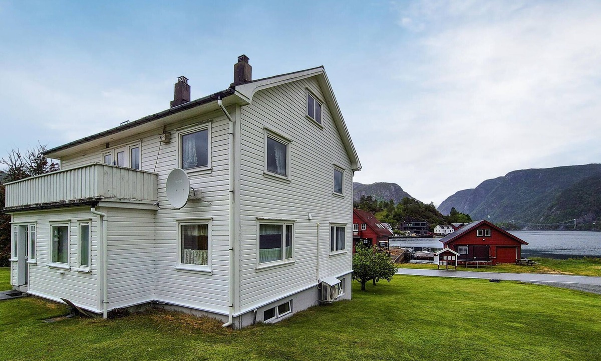Suldal House | Nice home in Erfjord with WiFi
