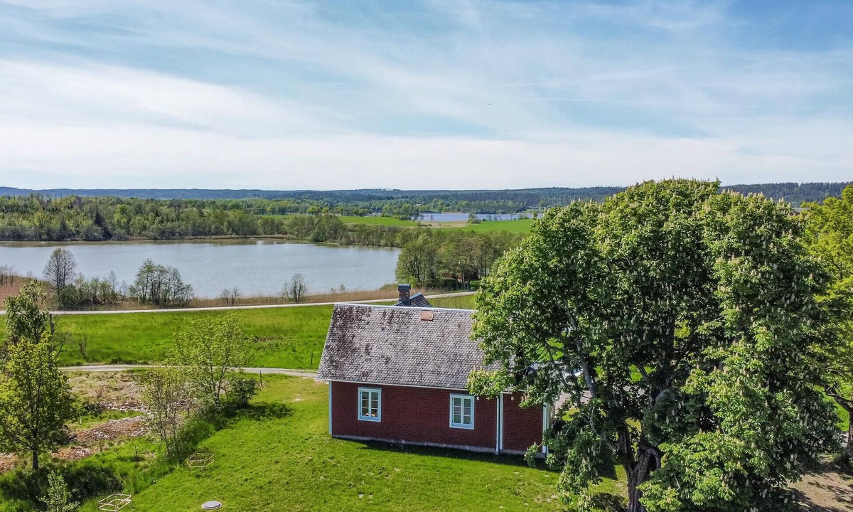 Mellerud House | Nice home in Mellerud with WiFi