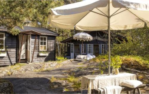 Larvik House | Nice Home In Nevlunghavn With Wifi
