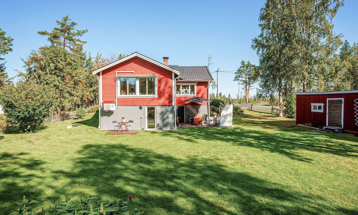 Ockelbo House | Nice home in Ockelbo with house a panoramic view
