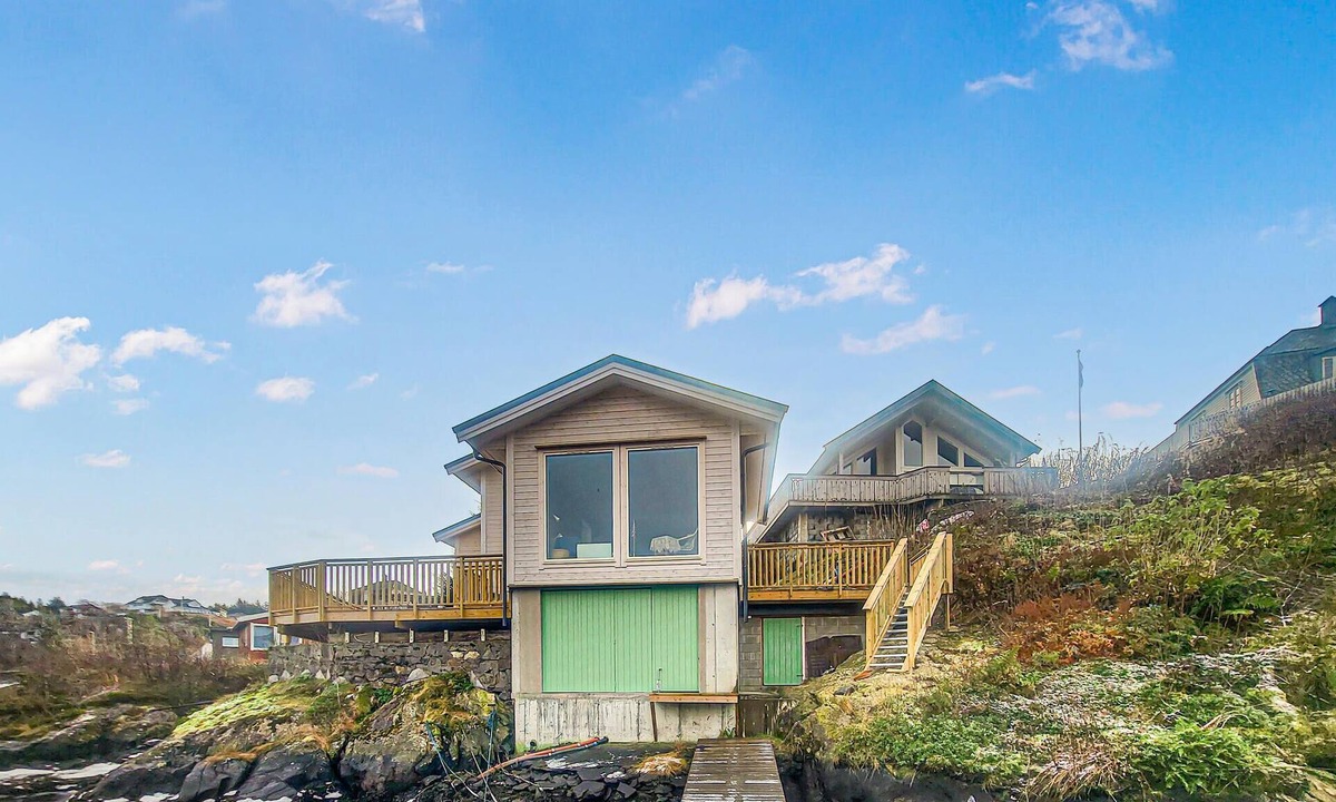 Meland House | Nice home in Rossland with WiFi