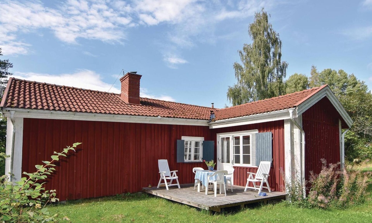 Saffle House | Nice home in Säffle with sauna