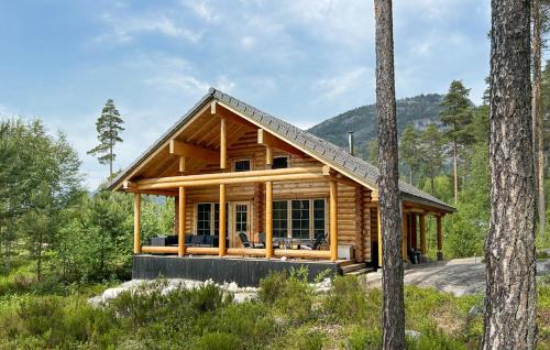 Kviteseid House | Nice Home In Vrådal With Sauna