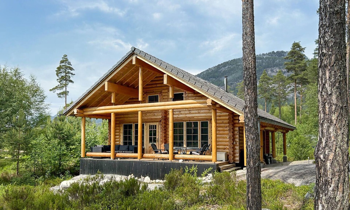 Kviteseid House | Nice home in Vrådal with sauna