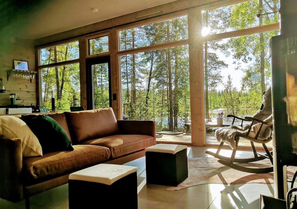 Tampere Apartment | Niemi-Kapee Sammal - modern cottage by the lake Näsijärvi