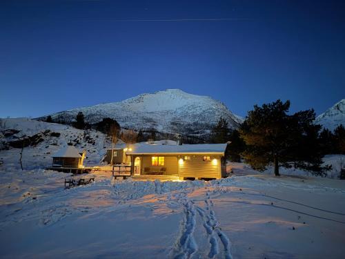 Tranoy Municipality House | Nittebu