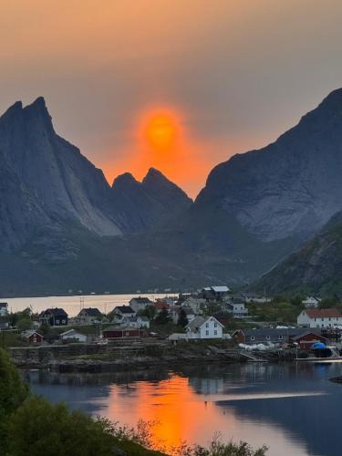 Reine Apartment | Northern lights apartment Lofoten, Reine
