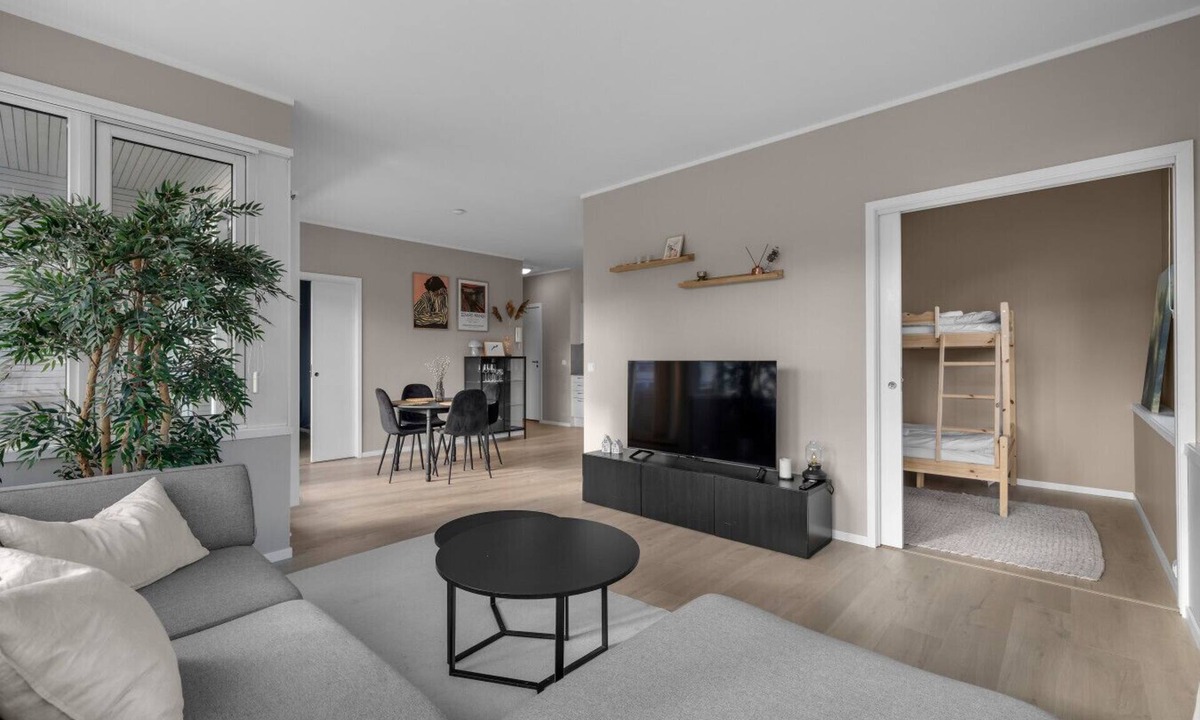 Tromso Apartment | Northstay - Tromsø Mountain View Apartment
