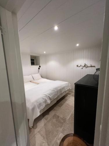 Kungshamn Apartment | Nyrenoverad pärla centralt i Kungshamn