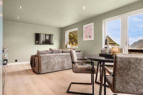Odda Apartment | Odda Living - 3BR & 1BR - A3