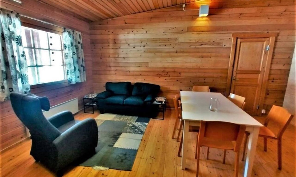Keminmaa Cabin | Old Pine Husky Lodge