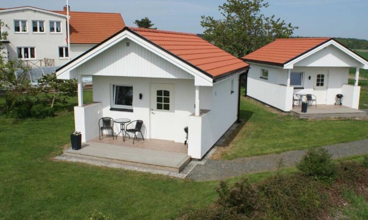 Vinslov House | One Bedroom Cottage Nordanå Farm # 2