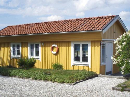 Stenungsund House | One-Bedroom Holiday home in Stenungsund