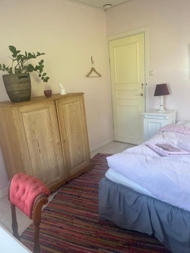 Hallonbergen House | På landet nära stan