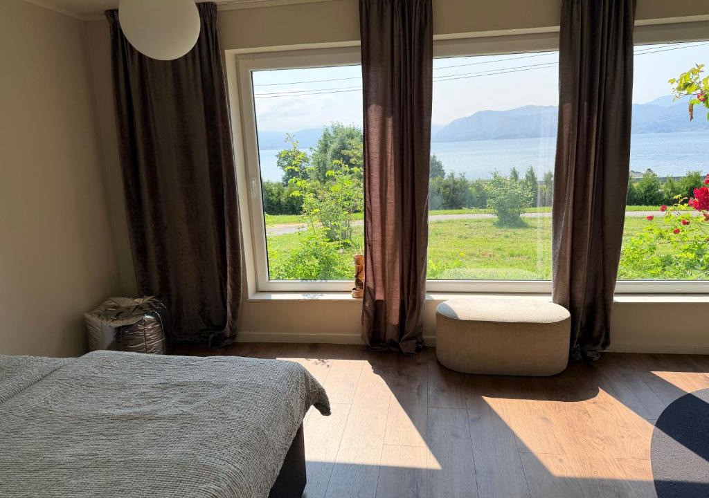 Fiskabygd House | Panoramic Room with Sea View