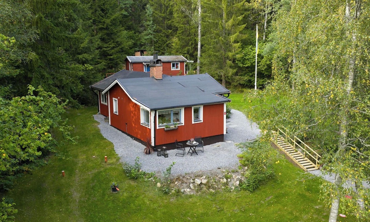 Flemingsberg House | Paradislyckan by Interhome