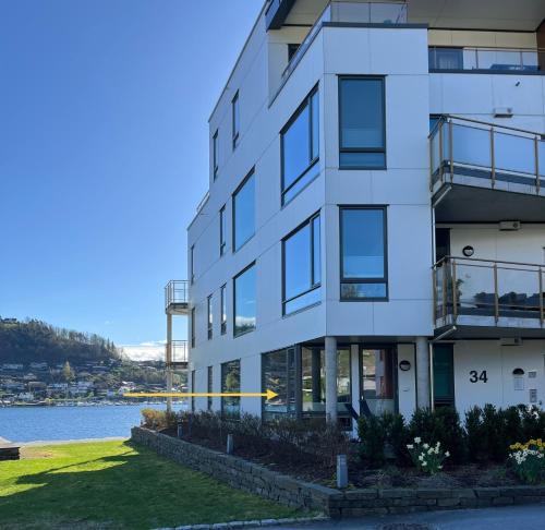 Norheimsund Apartment | Pen leilighet ved Hardangerfjorden