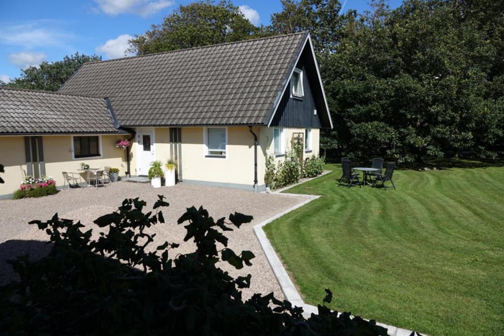 Laholm Bed & Breakfast | Perslunds B&B