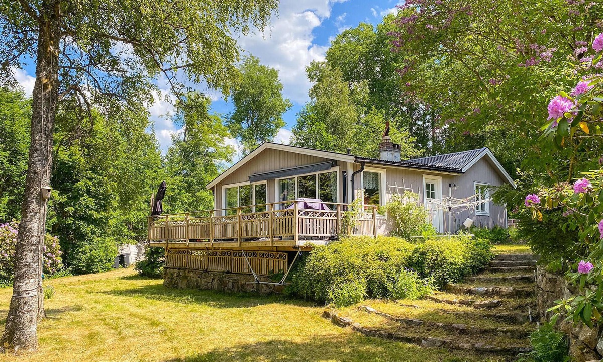 Aplared House | Pet friendly home in Aplared with lake view