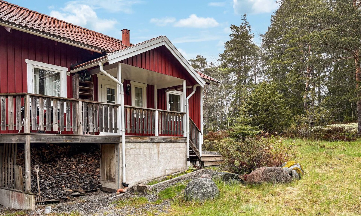 Varmdo House | Pet friendly home in Djurhamn with house sea view