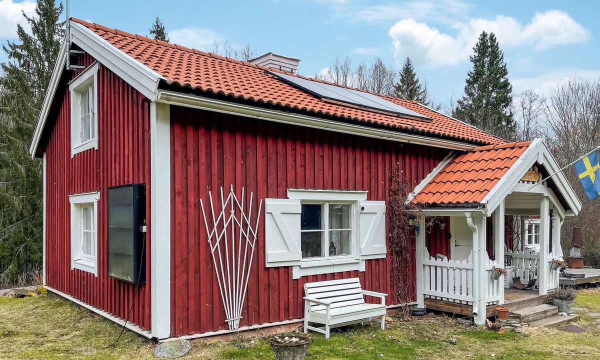 Overum House | Pet friendly home in överum with WiFi
