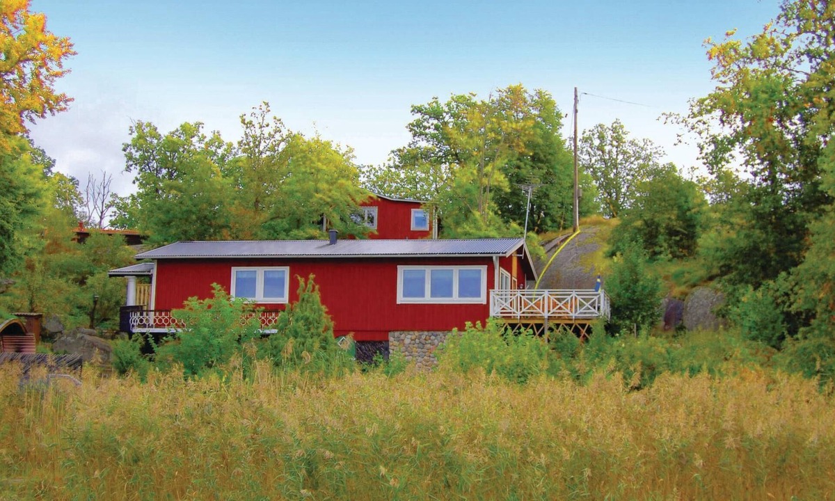 Bustorp House | Pet friendly home in Ronneby with sauna