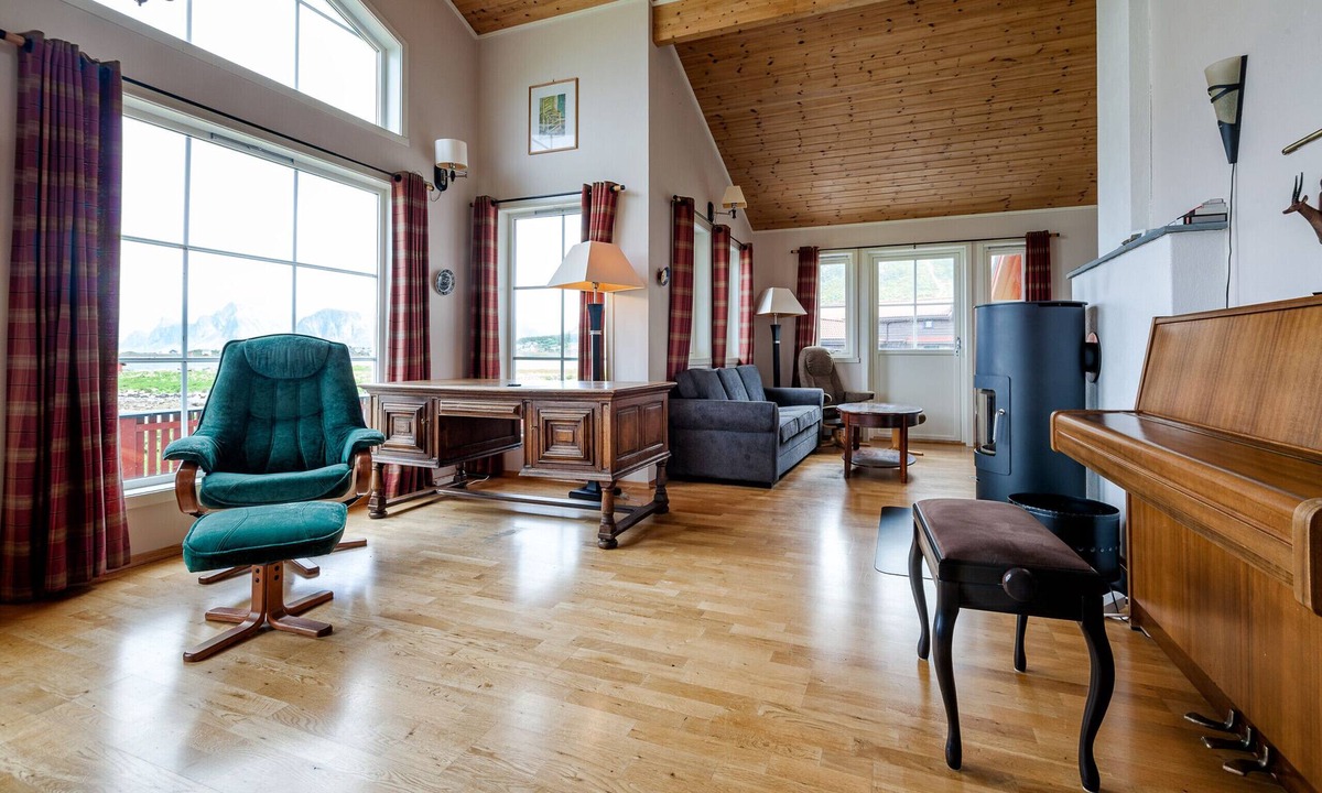Flakstad House | Polden, house by Ramberg Beach