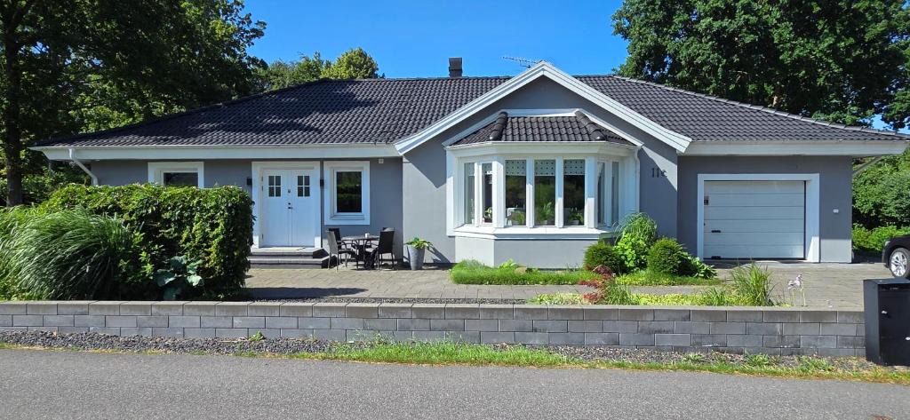 Hollviken Villa | Poolvilla i Höllviken