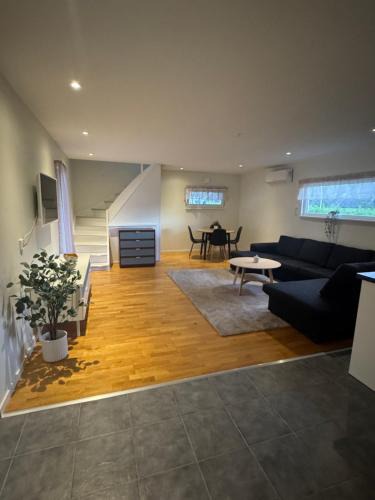Fjalkinge Apartment | Privat & modern lägenhetshus med egen ingång!