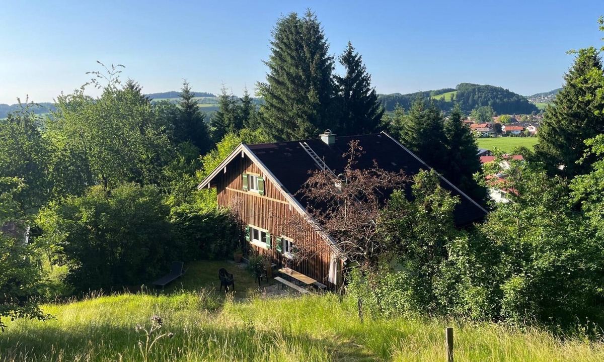 Bergen City Centre Cottage | Quaint, romantic forester's lodge in the Chiengau mountains