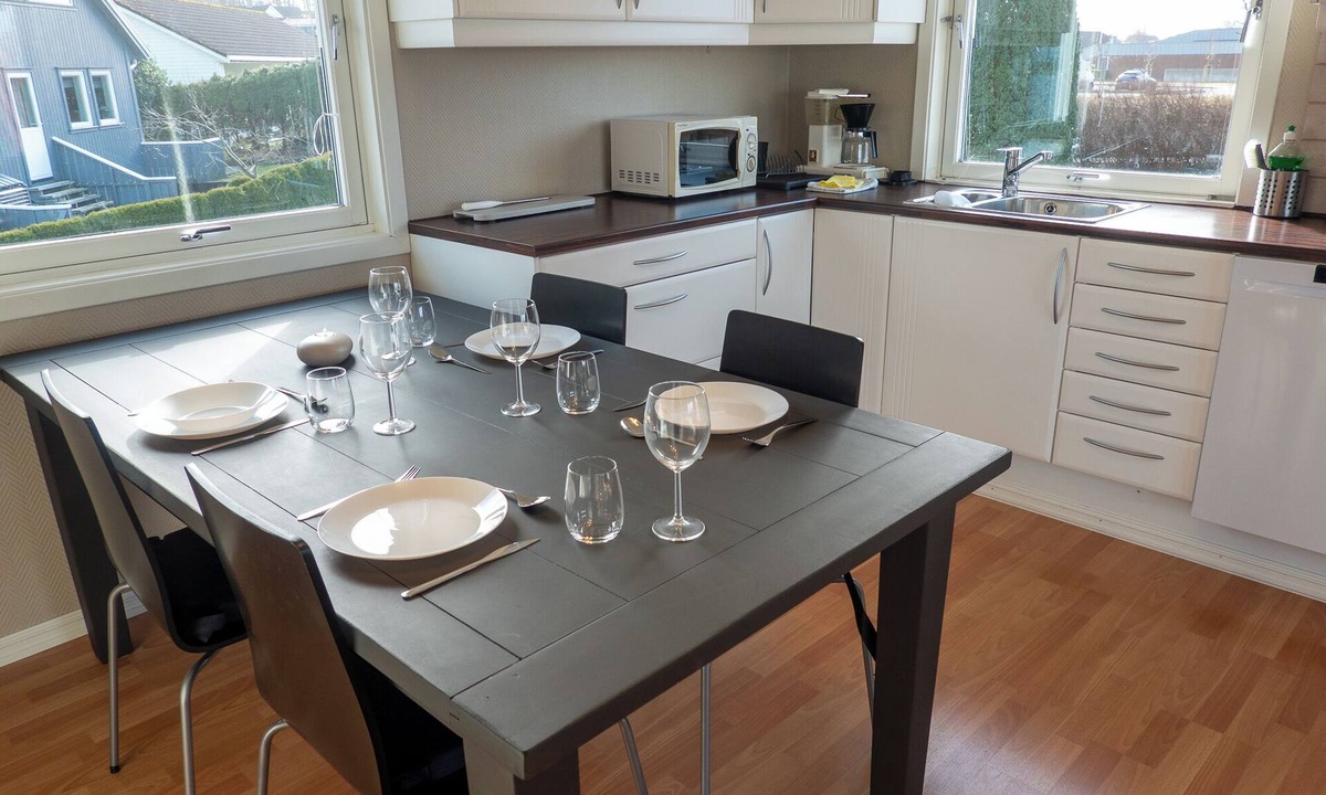 Stavanger Apartment | Quiet and central apartment in Madla