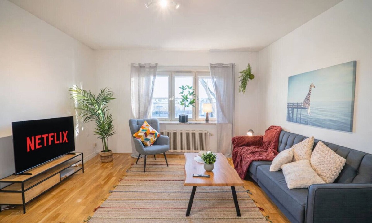 Lundby Apartment | Quiet Corner, Central Gothenburg