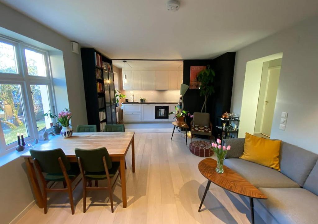 Bergenhus Apartment | Quiet garden home near city center and mountains