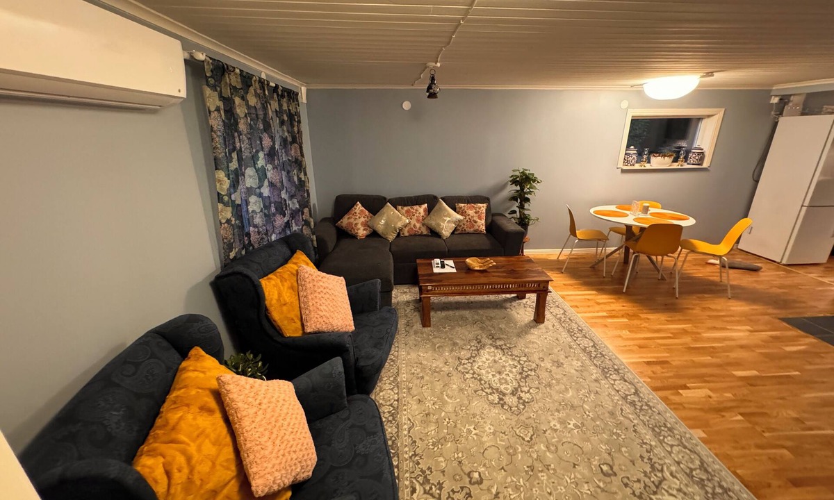 Sodertalje House | Röd Stuga By Falunio