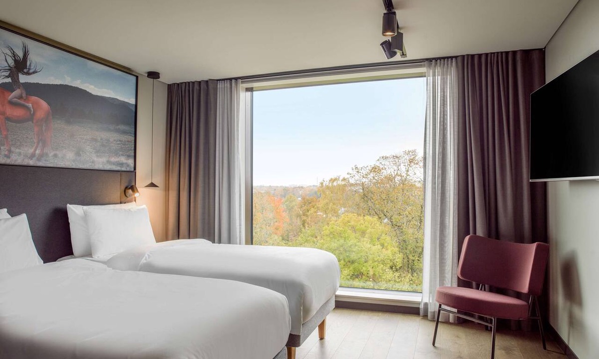 Kaisaniemi Hotel | Radisson RED Helsinki