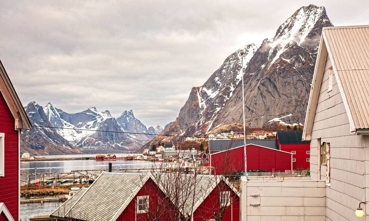 Reine House | Reine Mountain View Retreat