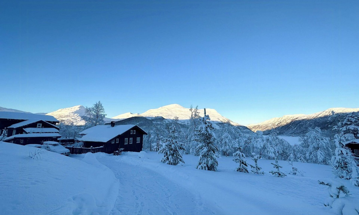 Sykkylven House | Relaxing mountain cabin in scenic surroundings