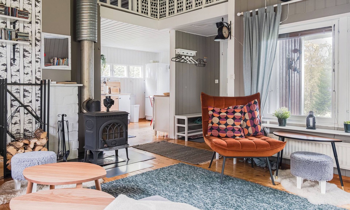 Kalix Municipality House | Remote Lakeview Cabin Escape