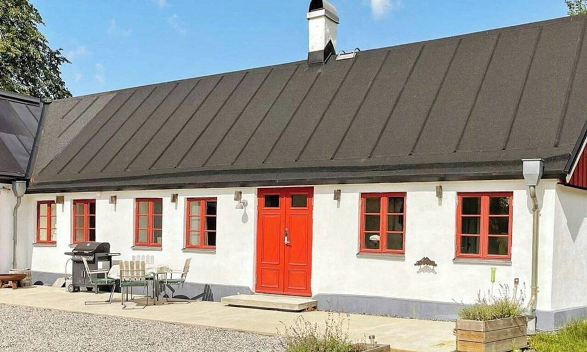 Gislov House | Renovated 19th-century house in southern Skåne