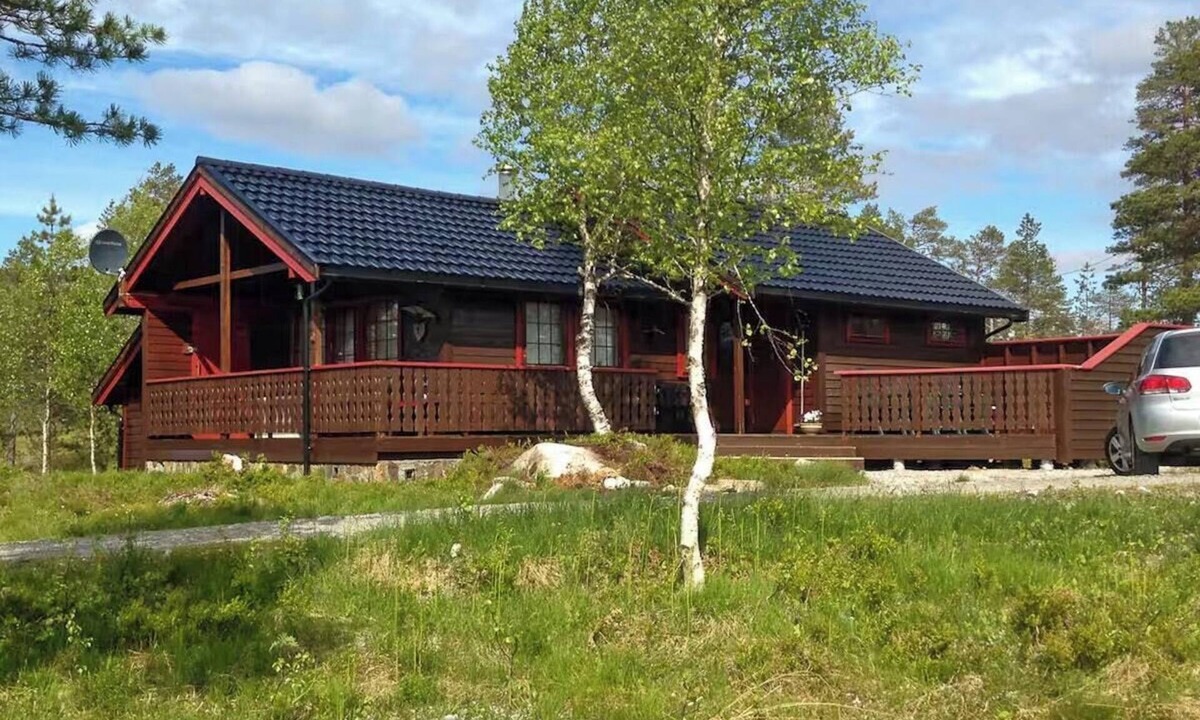 Gaular Municipality House | Renovated cabin by Lake Djupedal