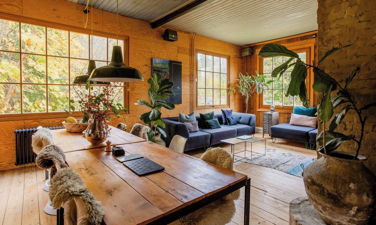 Lonsboda House | Restored quarry house near Nobel laureate home