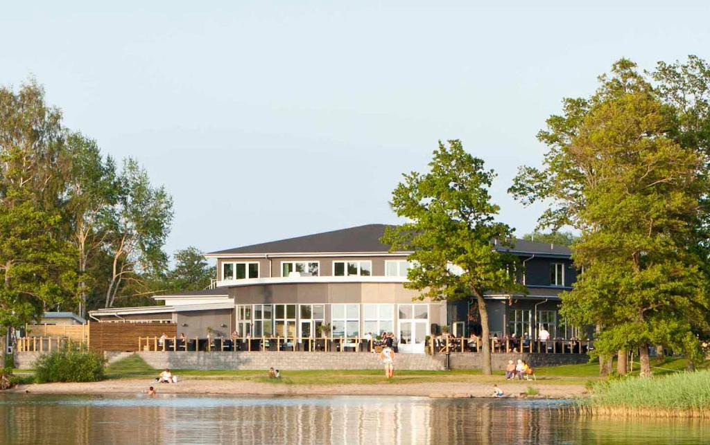 Horby Resort | Ringsjöstrand Camping, Hotell och Stugby