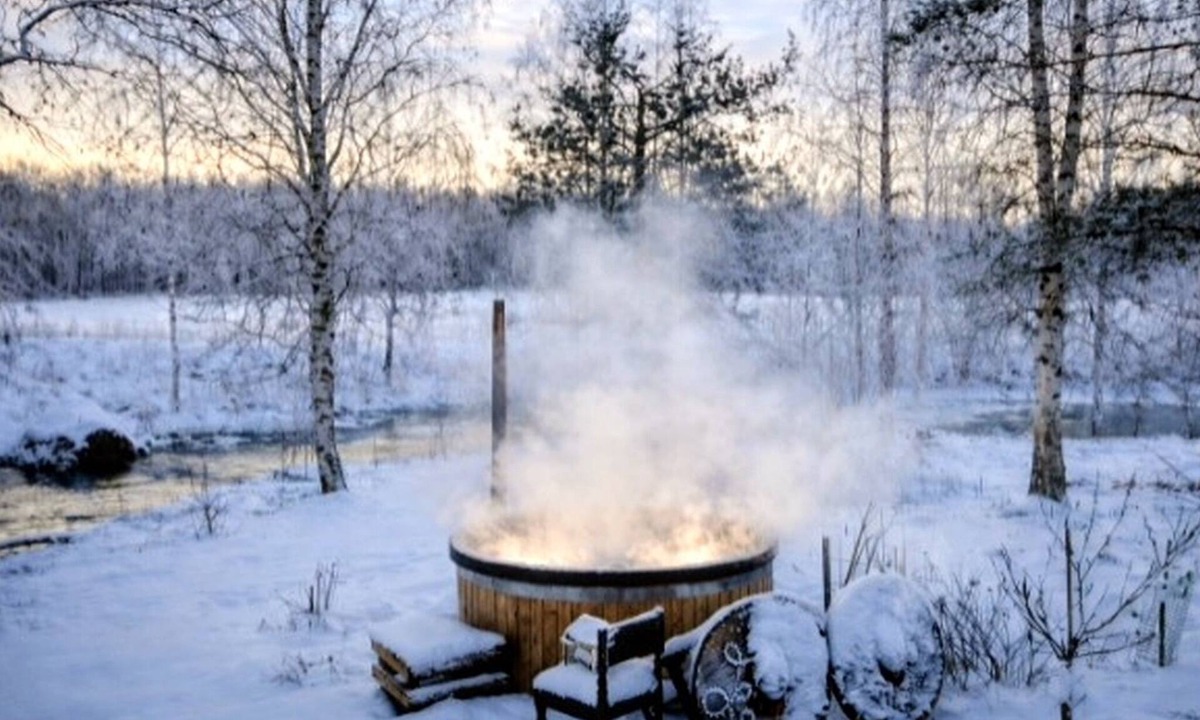 Aanekoski Ski Chalet | Riverfront Cottage and Sauna