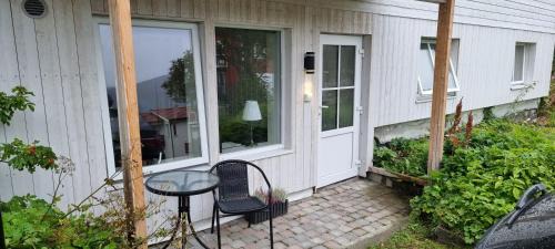 Tromso Apartment | Room with shared kitchen and bathroom nr 1