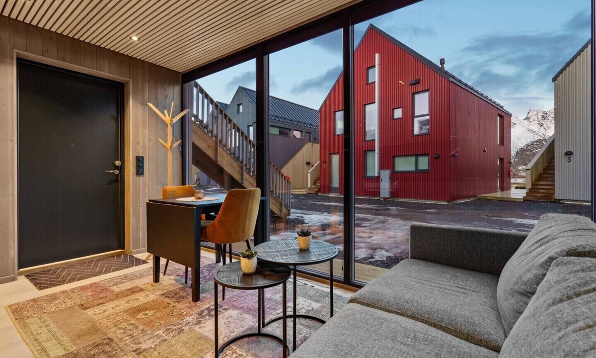 Henningsvaer Apartment | Rorbuleilighet i idylliske Henningsvær