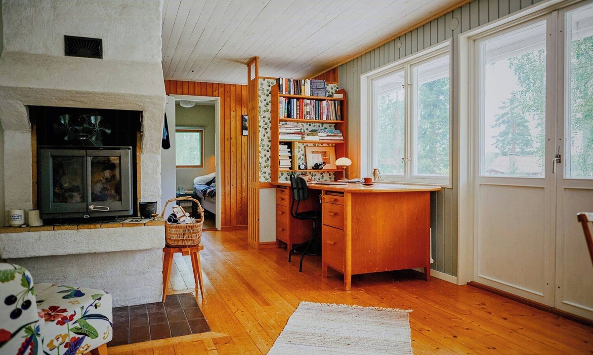 Bodarne House | Rustic cottage for creative souls by Lake Lingbo