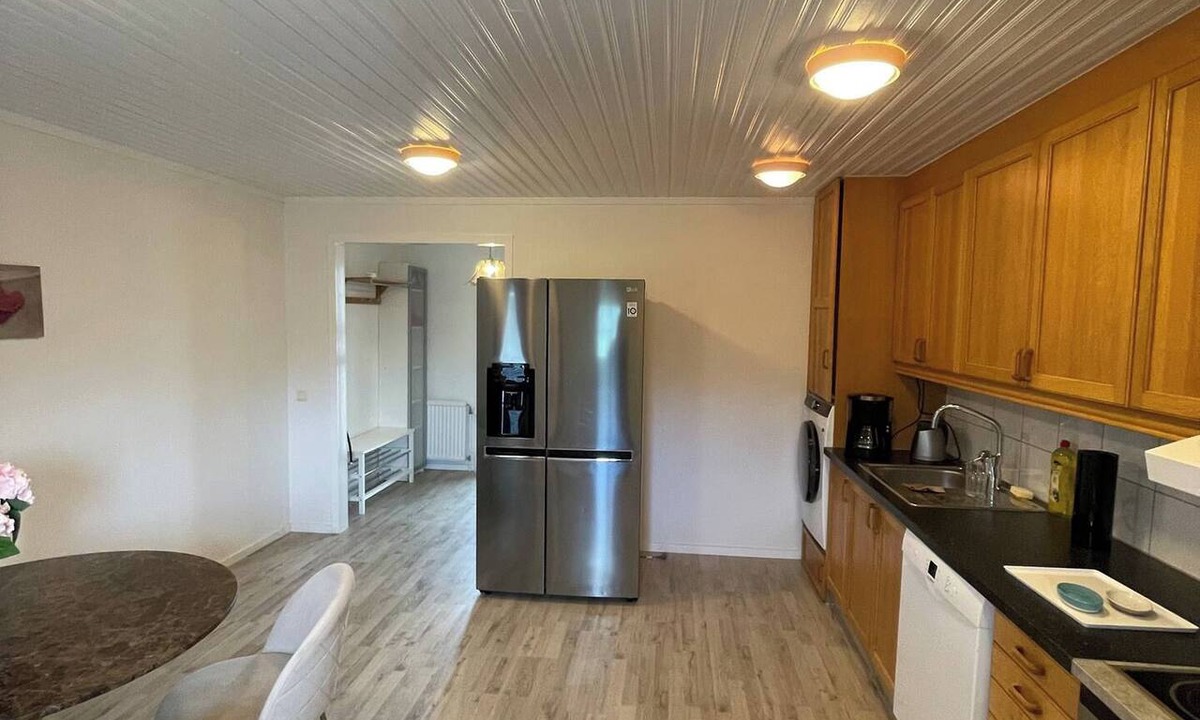 Tomelilla Apartment | Rymlig lägenhet i centrala Tomelilla – Österlens
