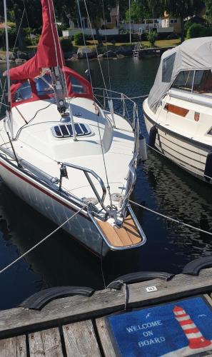 Karlshamn Boat Rental | Sailboat Chanel