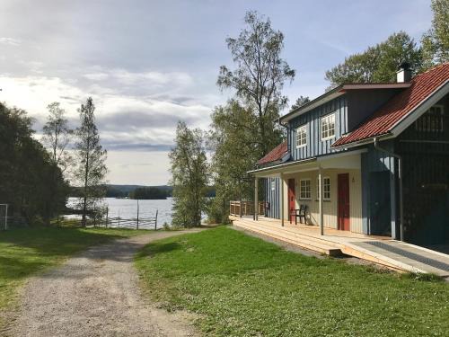 Brunskog Cabin | Sandvikengården Stugby